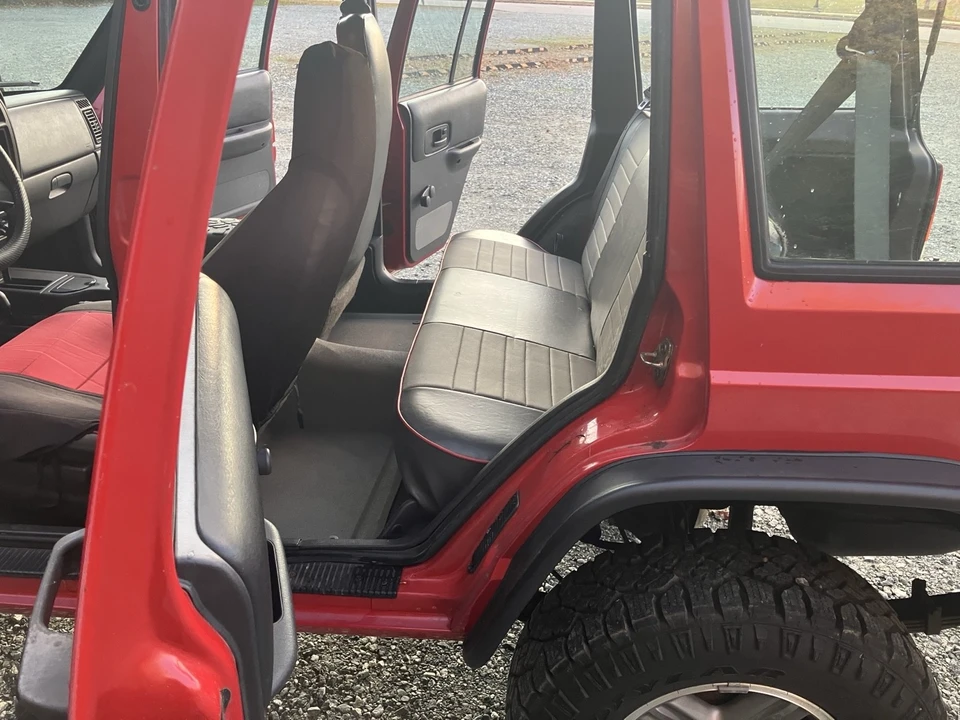 2000 Jeep XJ Cherokee - Image 17 of 21
