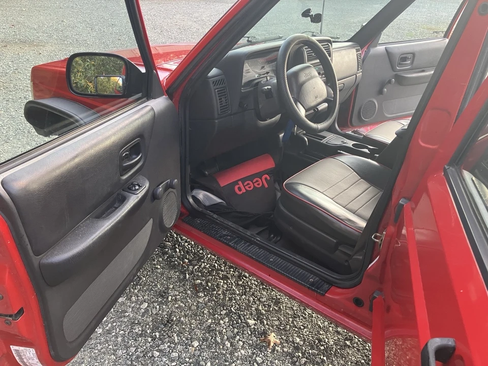 2000 Jeep XJ Cherokee - Image 16 of 21
