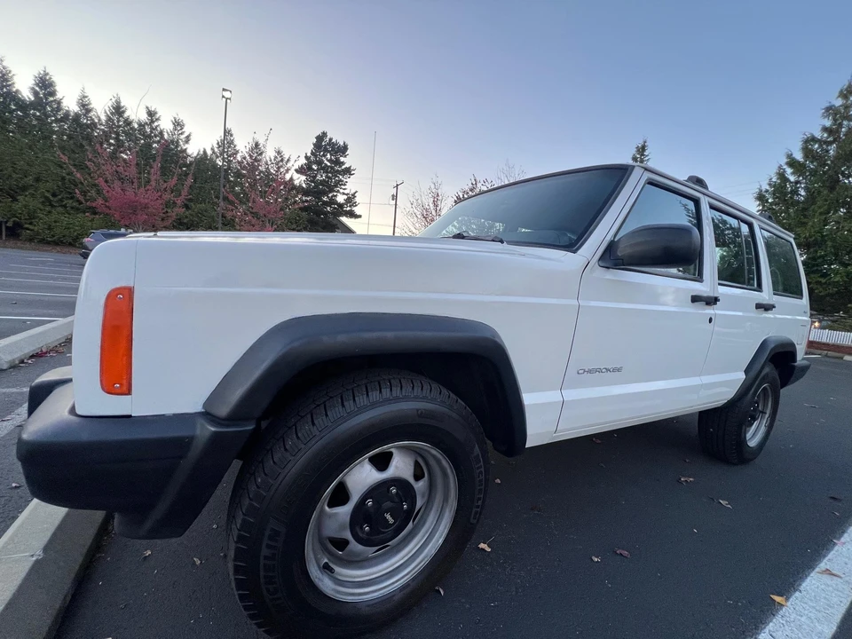2000 Jeep XJ Cherokee - Image 31 of 31