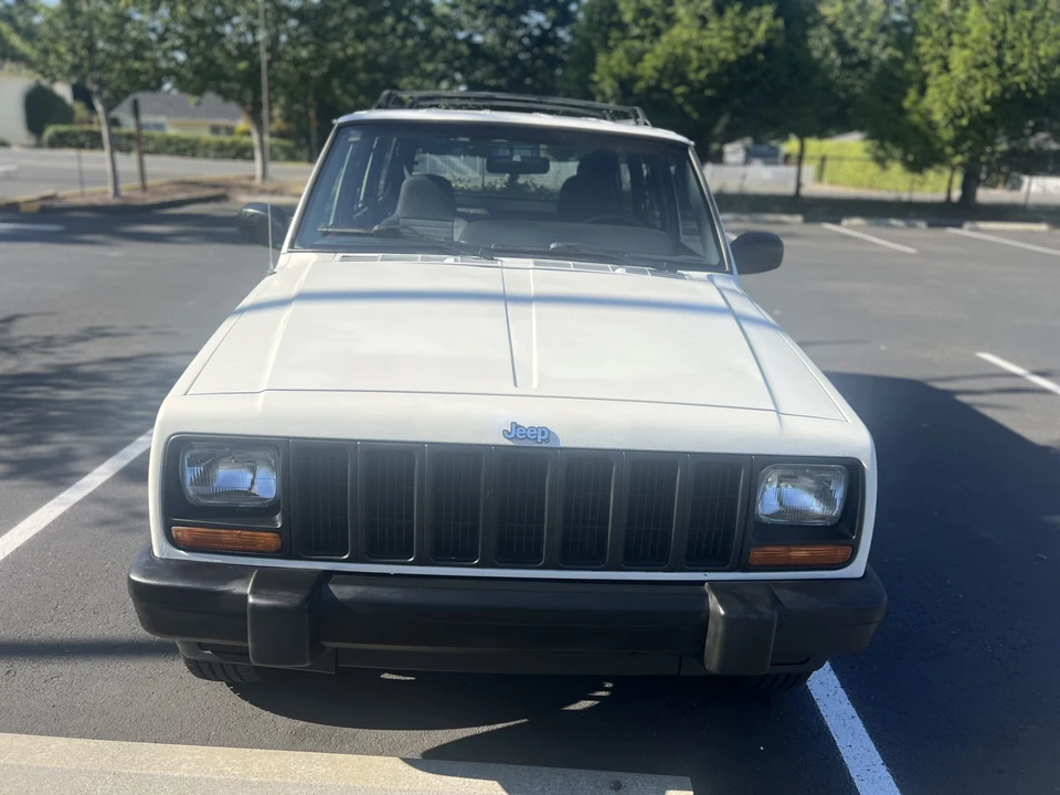 2000 Jeep XJ Cherokee - Image 5 of 31