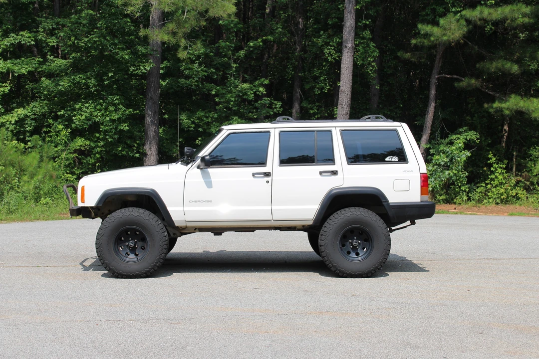 2000 Jeep XJ Cherokee - Image 8 of 31