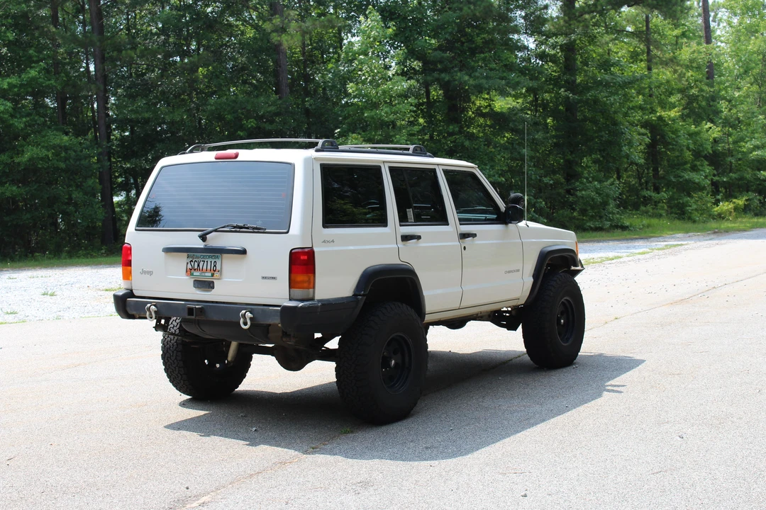 2000 Jeep XJ Cherokee - Image 11 of 31
