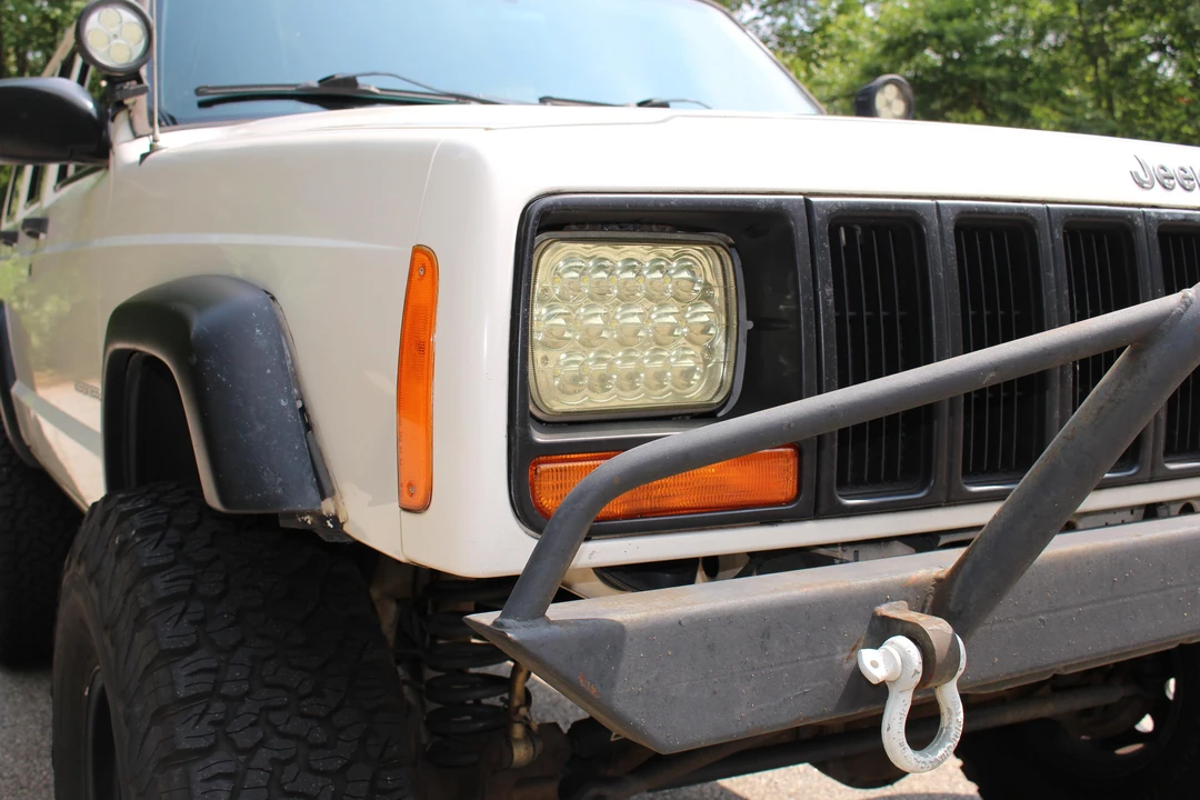 2000 Jeep XJ Cherokee - Image 15 of 31