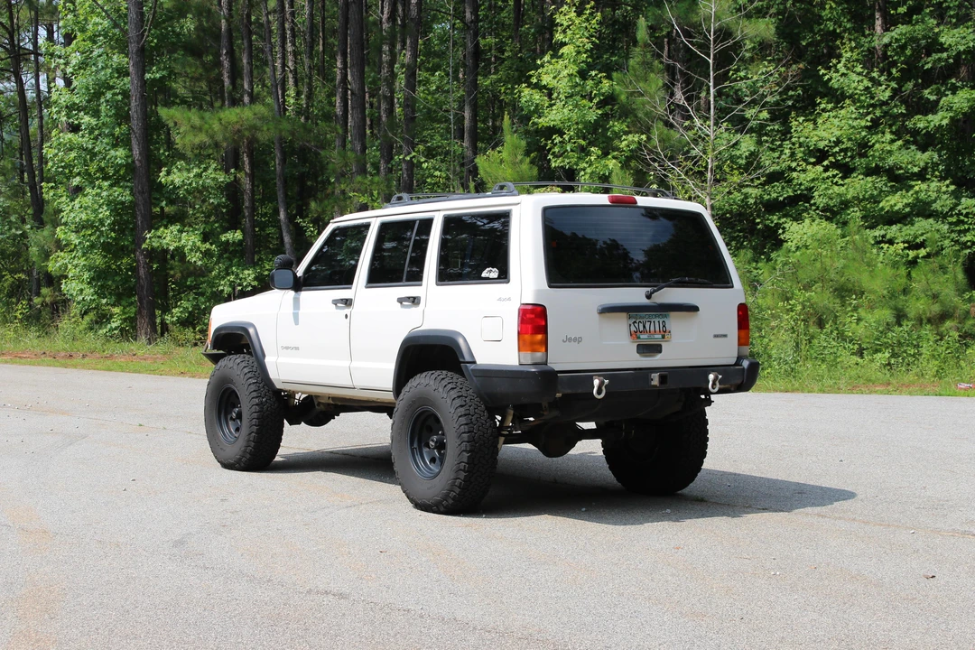 2000 Jeep XJ Cherokee - Image 9 of 31