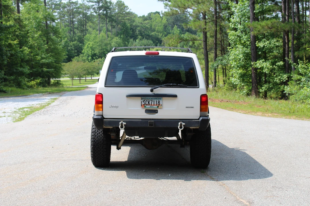 2000 Jeep XJ Cherokee - Image 10 of 31