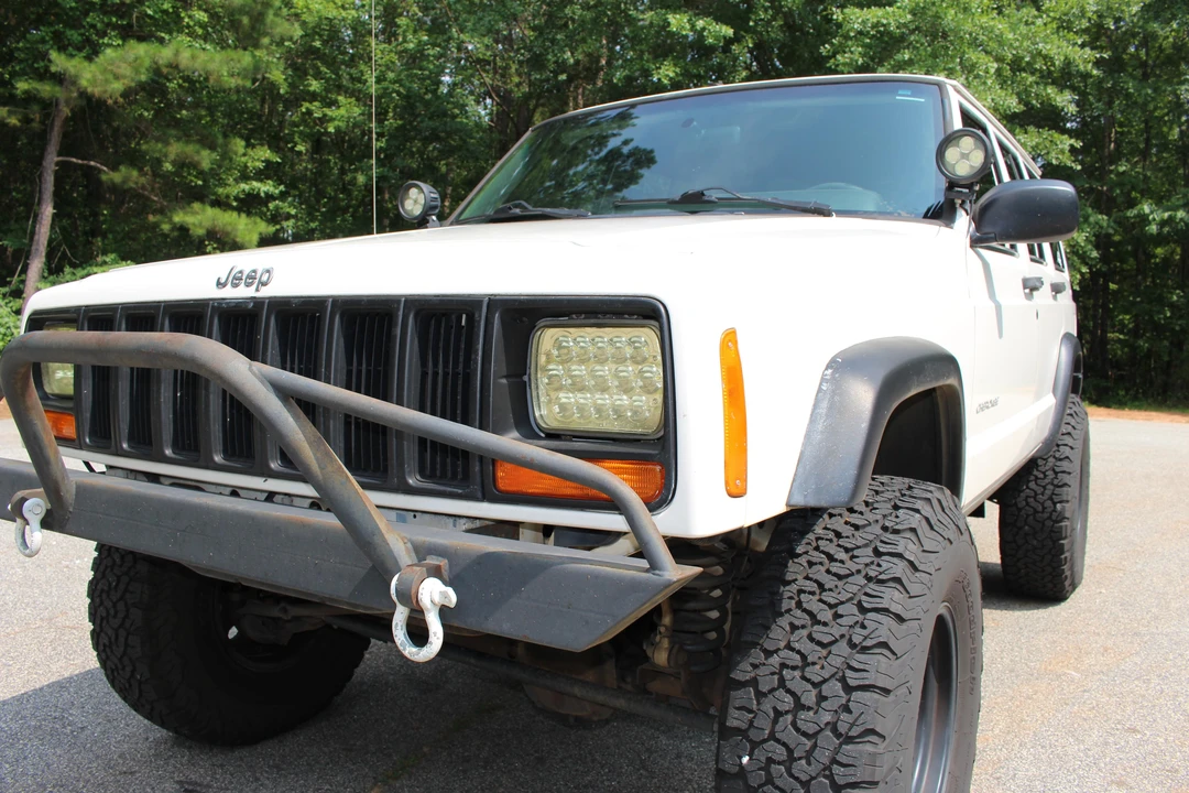 2000 Jeep XJ Cherokee - Image 17 of 31