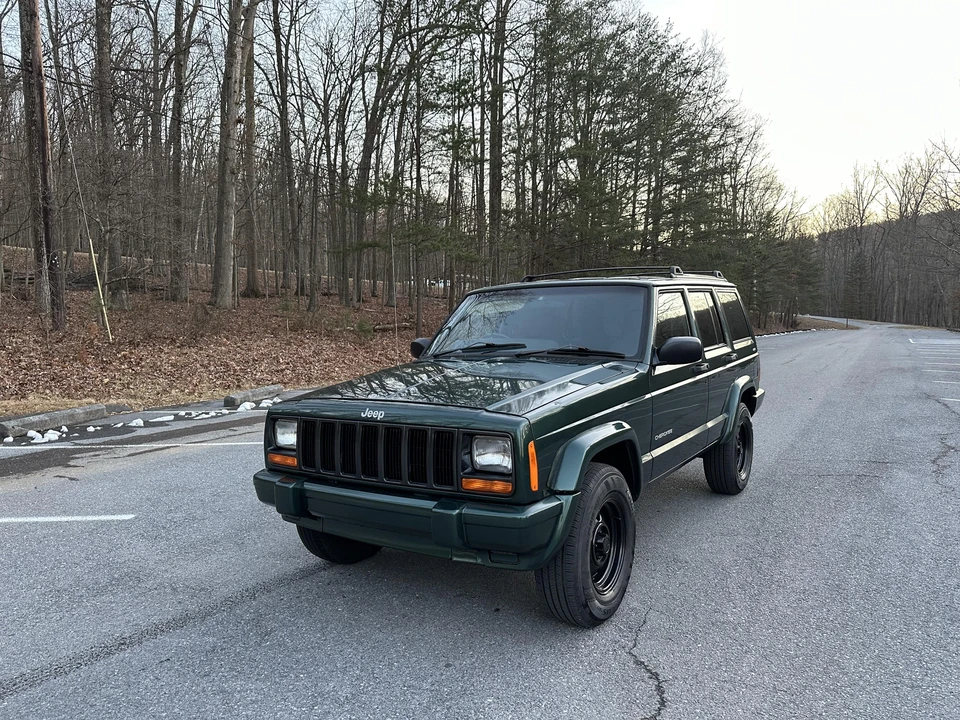 2000 Jeep XJ Cherokee - Image 23 of 31