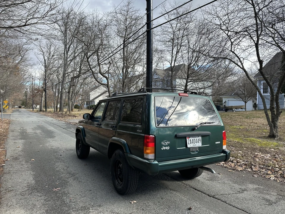 2000 Jeep XJ Cherokee - Image 13 of 31