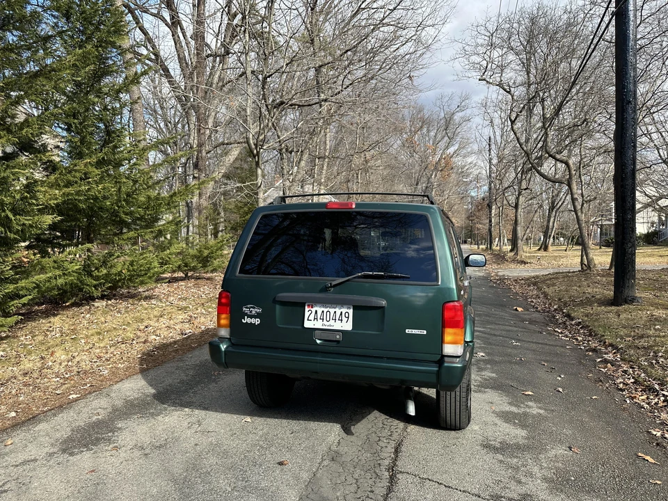 2000 Jeep XJ Cherokee - Image 14 of 31