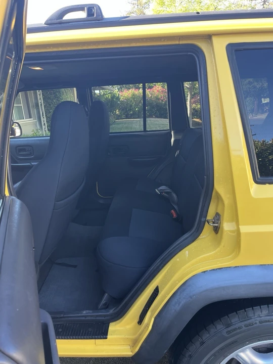 2000 Jeep XJ Cherokee - Image 9 of 23