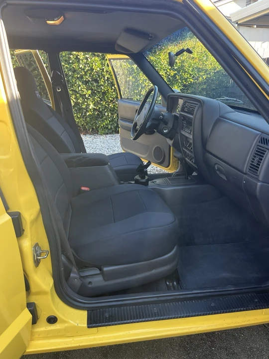 2000 Jeep XJ Cherokee - Image 7 of 23