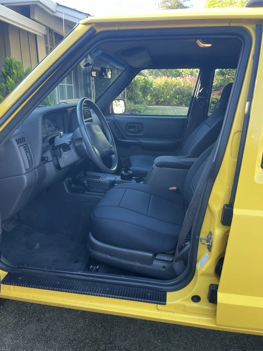 2000 Jeep XJ Cherokee - Image 6 of 23
