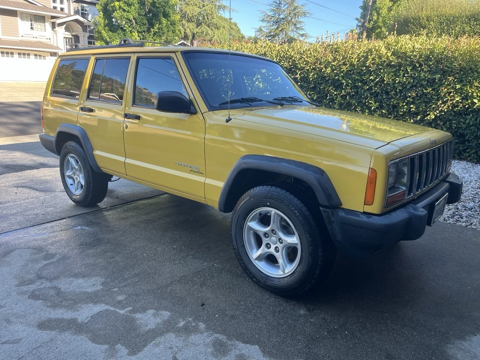 2000 Jeep XJ Cherokee - Image 15 of 23