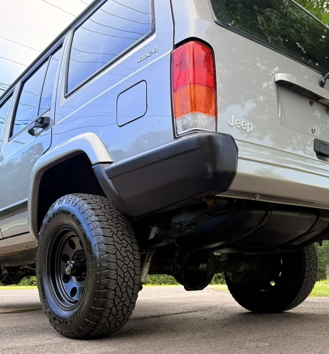 2000 Jeep XJ Cherokee - Image 12 of 23