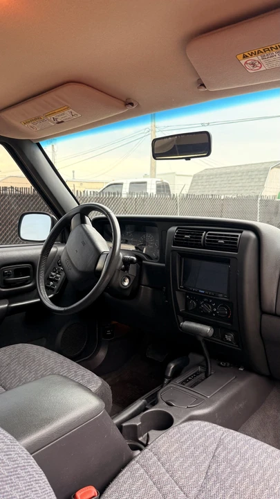 2000 Jeep XJ Cherokee - Image 16 of 23