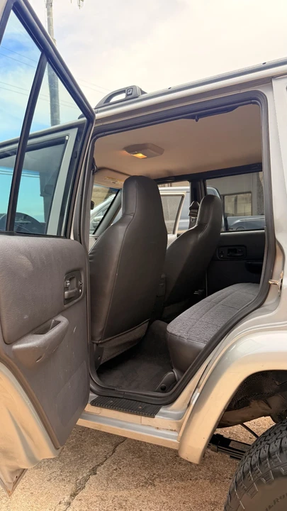 2000 Jeep XJ Cherokee - Image 18 of 23