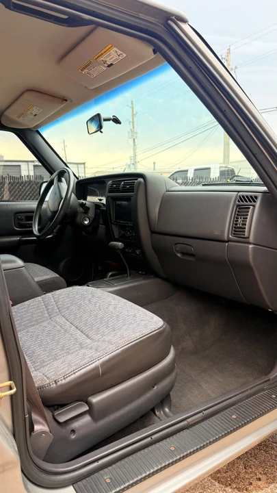 2000 Jeep XJ Cherokee - Image 14 of 23