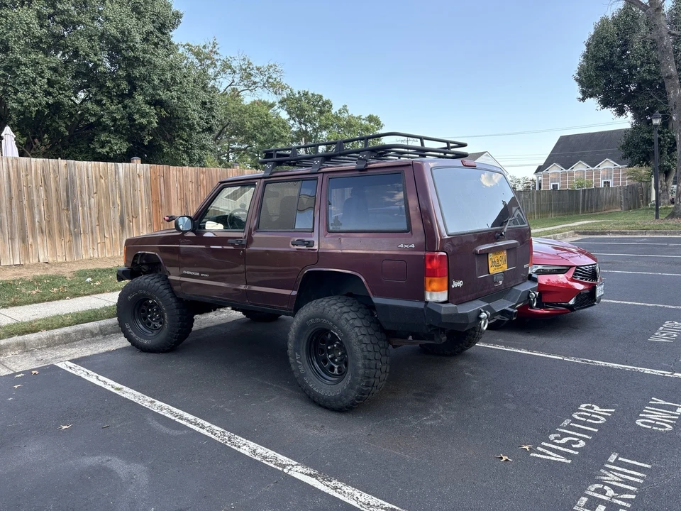 2000 Jeep Cherokee - Image 2 of 10