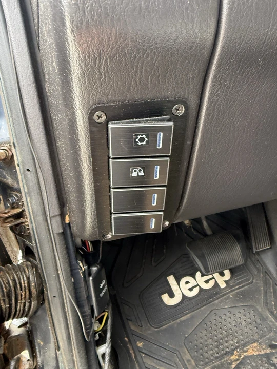2000 Jeep XJ Cherokee - Image 15 of 23