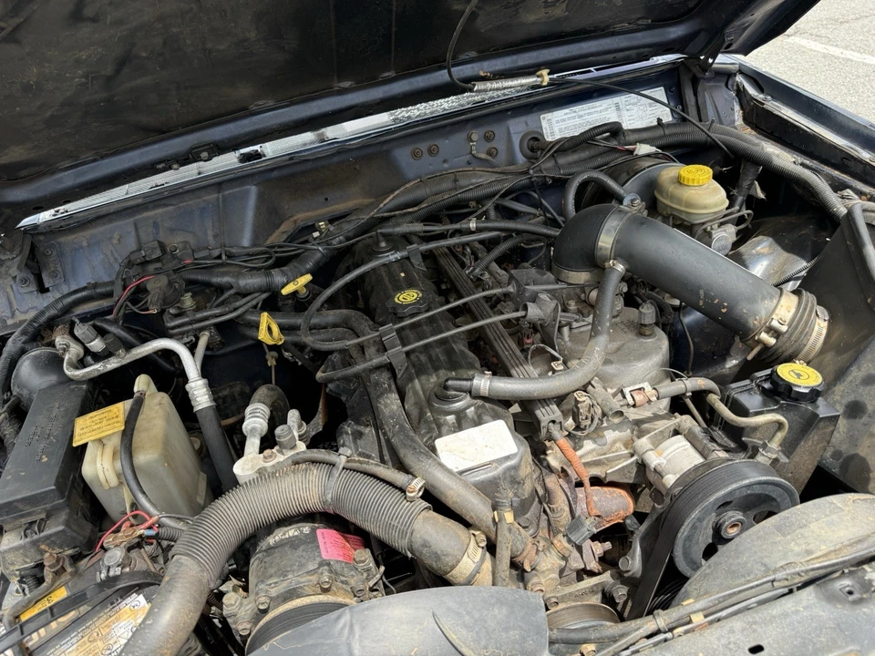 2000 Jeep XJ Cherokee - Image 13 of 23