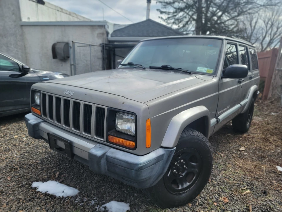 2000 Jeep XJ Cherokee - Image 2 of 17