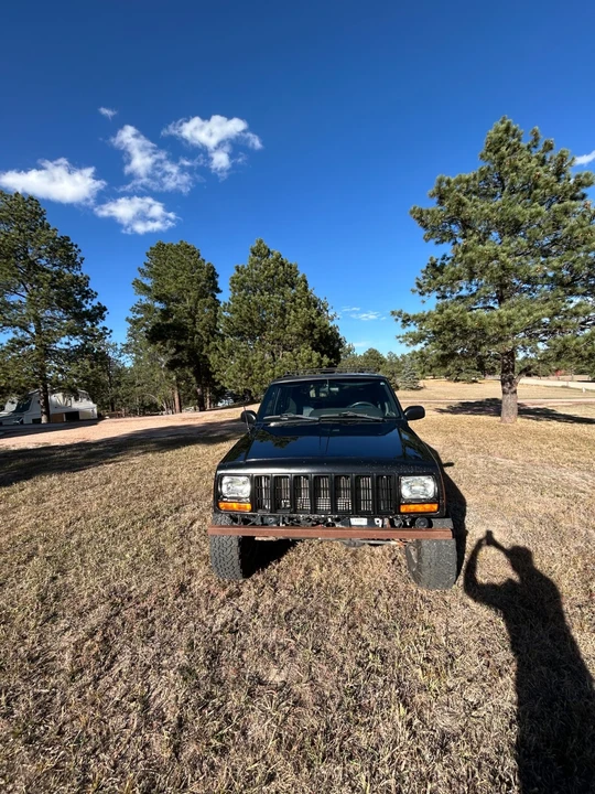 2000 Jeep XJ Cherokee - Image 2 of 11