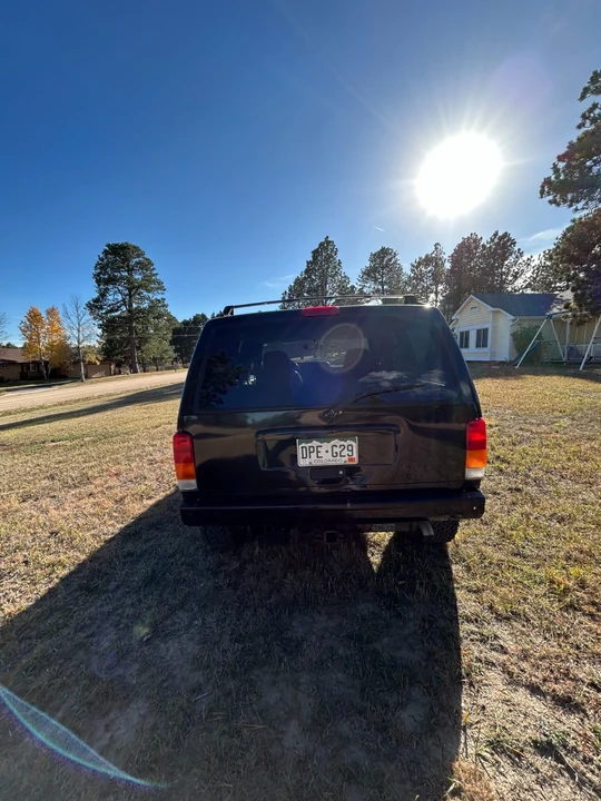 2000 Jeep XJ Cherokee - Image 4 of 11