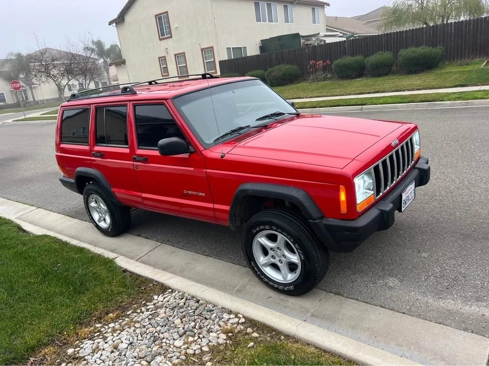 2000 Jeep XJ Cherokee - Image 2 of 13