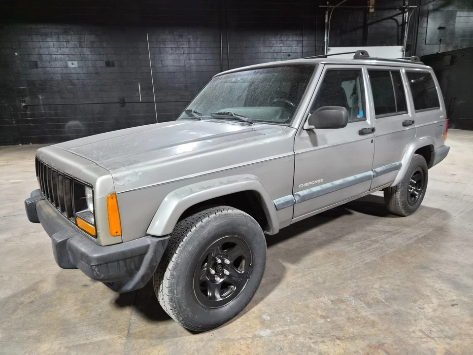 2000 Jeep XJ Cherokee - Image 2 of 16