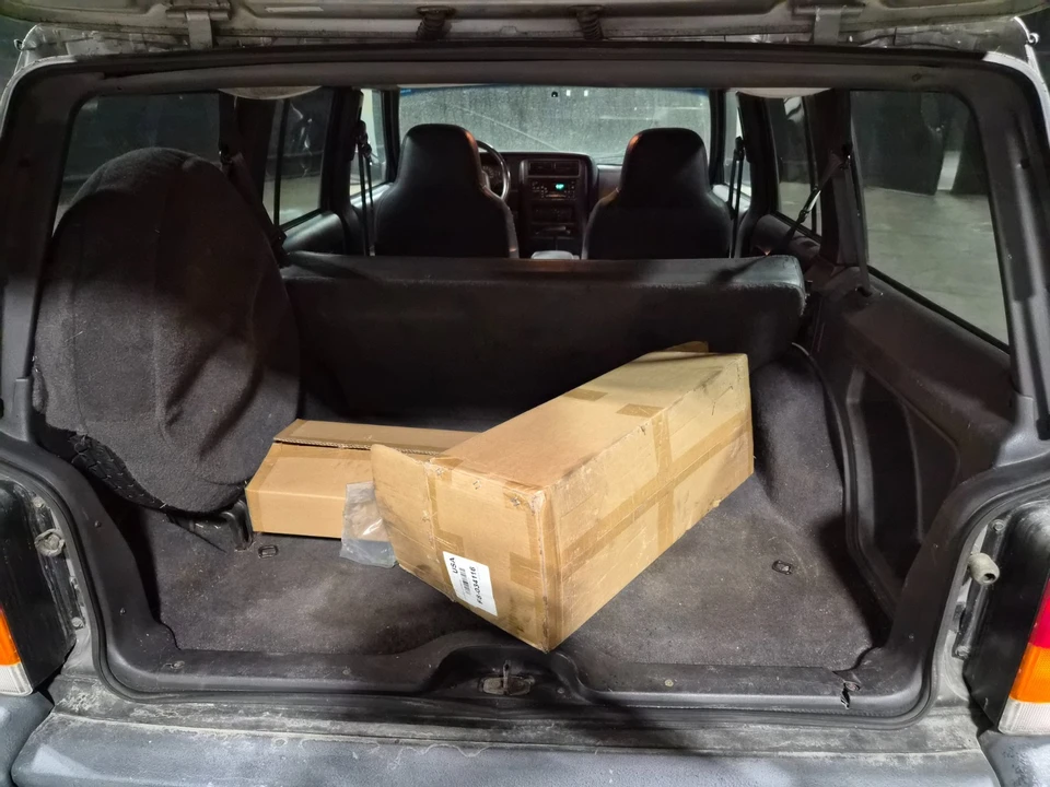 2000 Jeep XJ Cherokee - Image 6 of 16