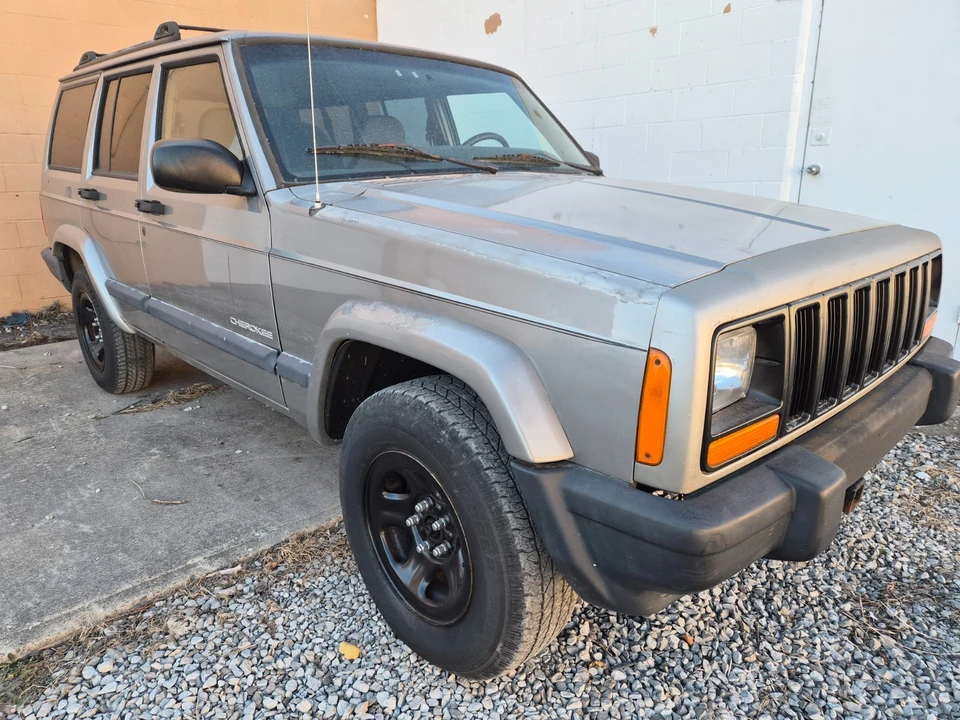 2000 Jeep XJ Cherokee - Image 15 of 16