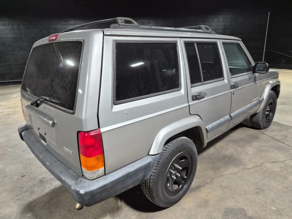 2000 Jeep XJ Cherokee - Image 11 of 16