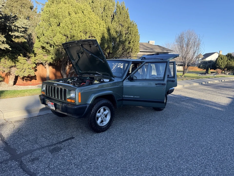 2000 Jeep XJ Cherokee - Image 9 of 21