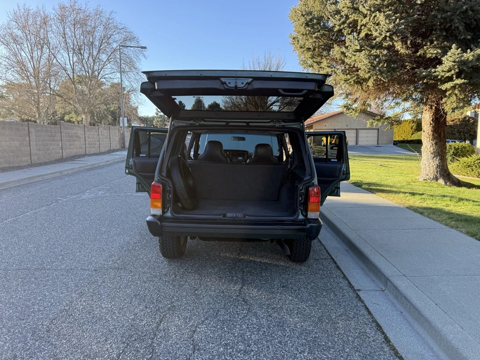 2000 Jeep XJ Cherokee - Image 12 of 21
