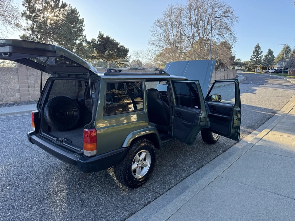 2000 Jeep XJ Cherokee - Image 13 of 21