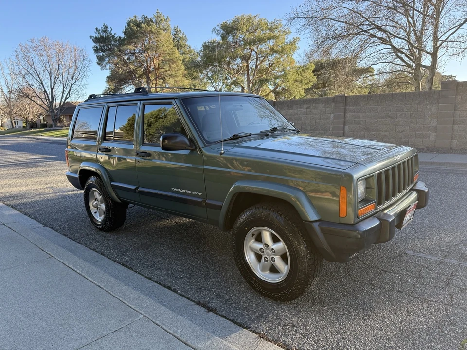 2000 Jeep XJ Cherokee - Image 7 of 21