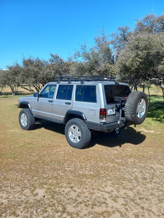 2000 Jeep XJ Cherokee - Image 4 of 31