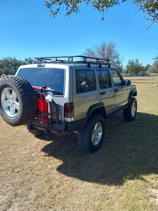 2000 Jeep XJ Cherokee - Image 6 of 31