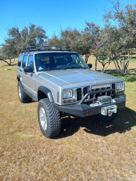 2000 Jeep XJ Cherokee - Image 9 of 31