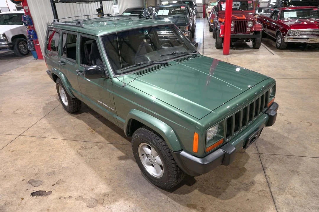 2000 Jeep XJ Cherokee - Image 14 of 31