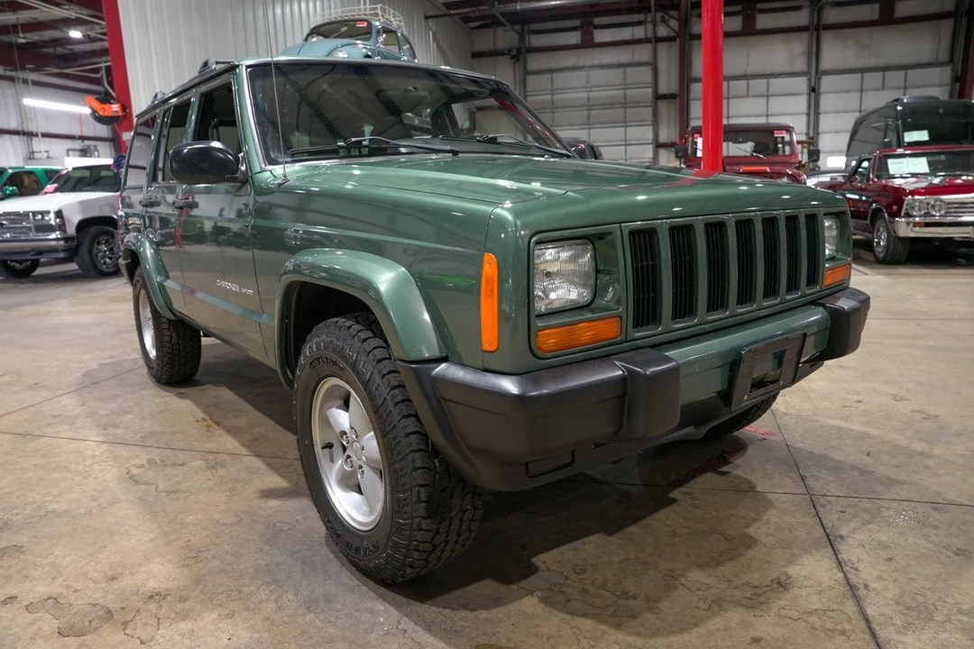 2000 Jeep XJ Cherokee - Image 12 of 31