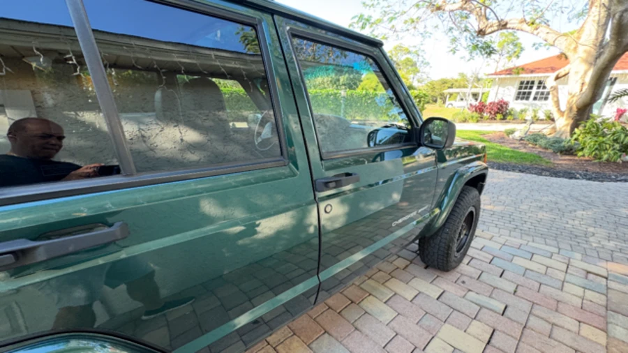 2000 Jeep XJ Cherokee - Image 5 of 8