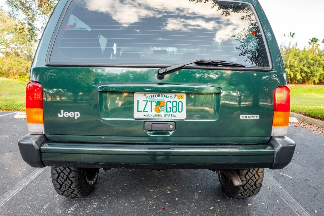 2000 Jeep XJ Cherokee - Image 28 of 31