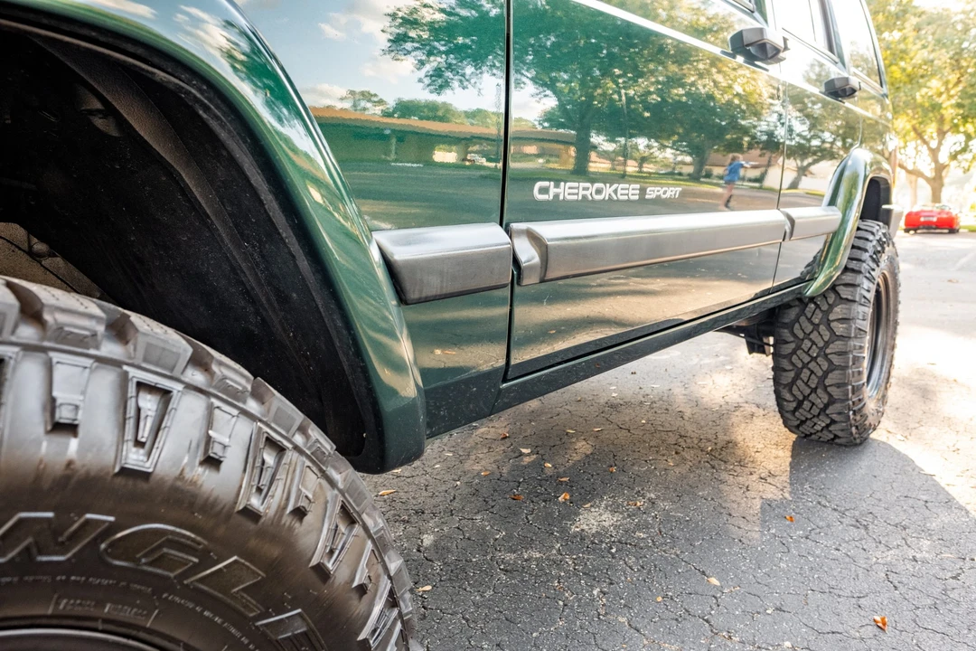 2000 Jeep XJ Cherokee - Image 24 of 31