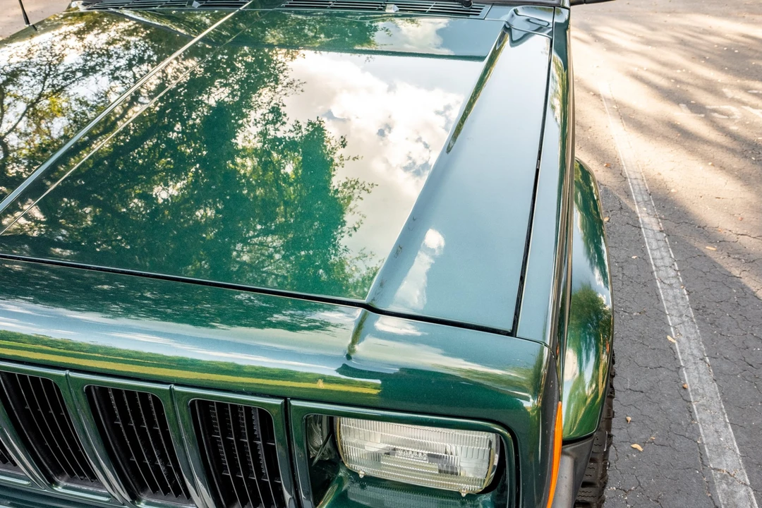2000 Jeep XJ Cherokee - Image 17 of 31
