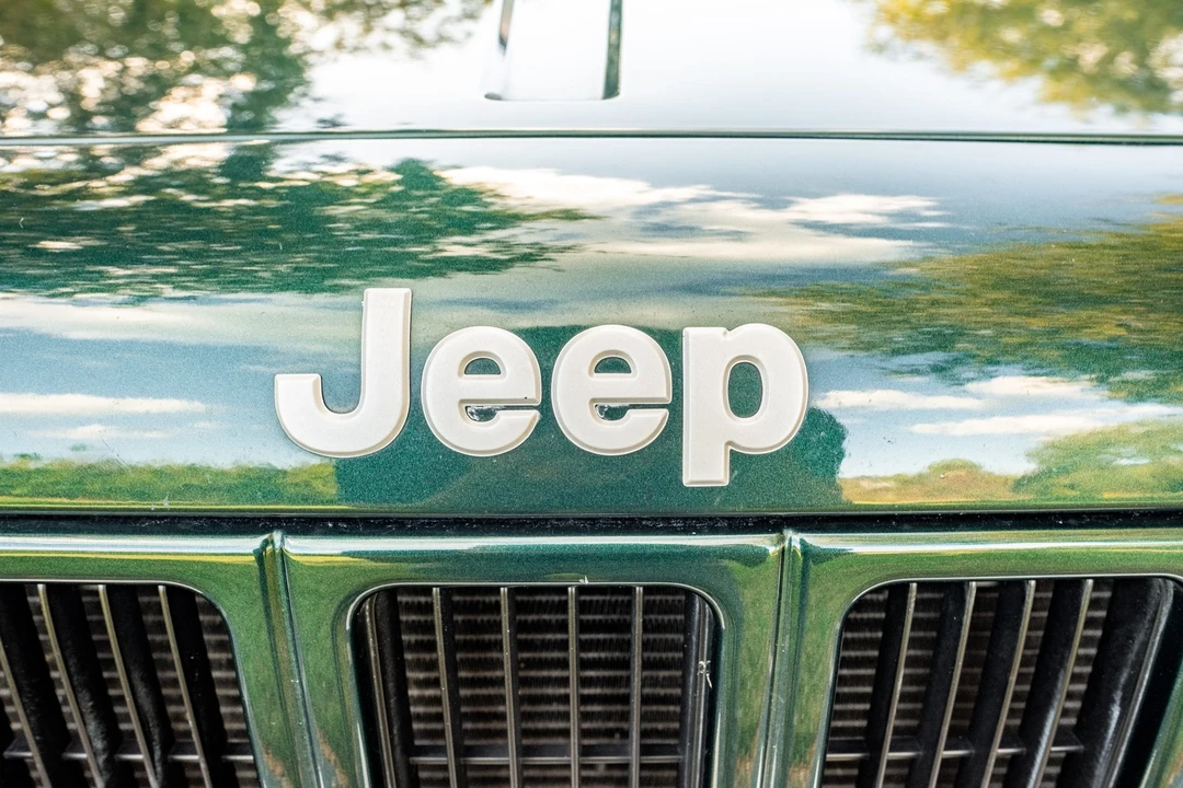 2000 Jeep XJ Cherokee - Image 16 of 31