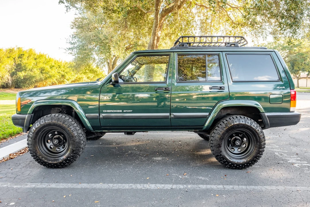 2000 Jeep XJ Cherokee - Image 4 of 31