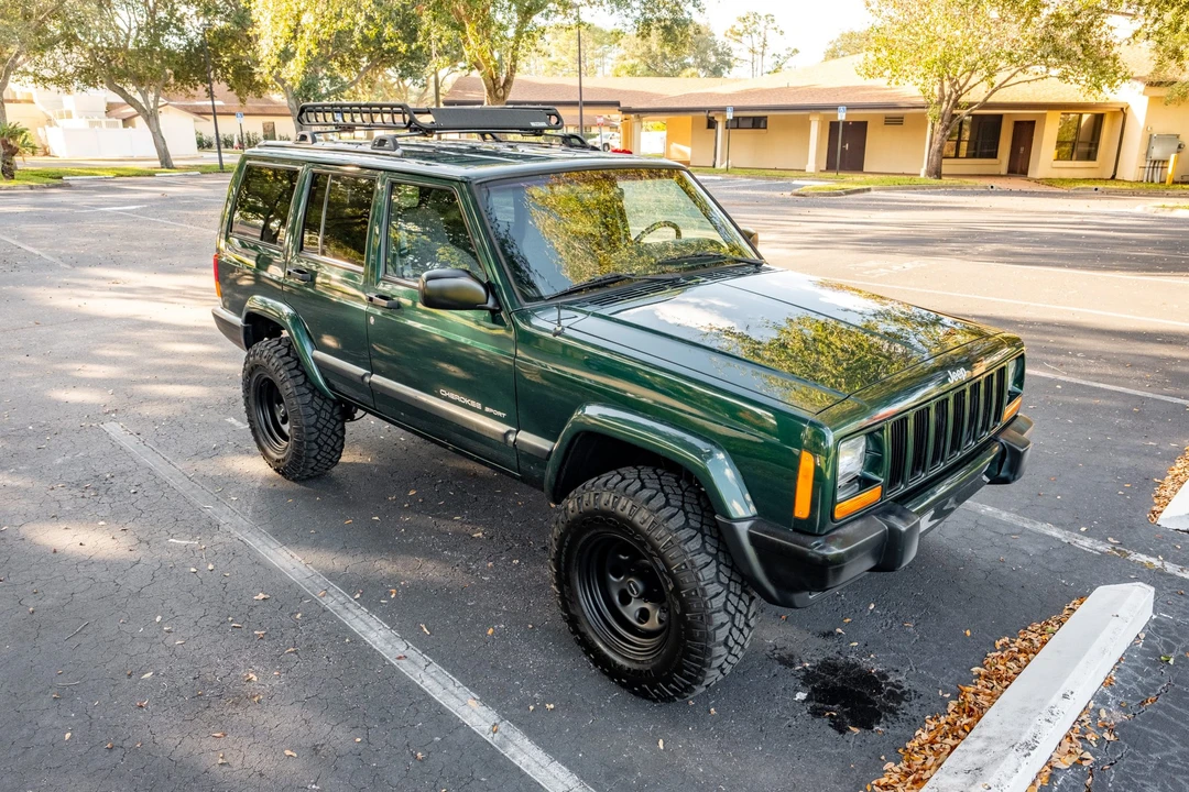 2000 Jeep XJ Cherokee - Image 10 of 31