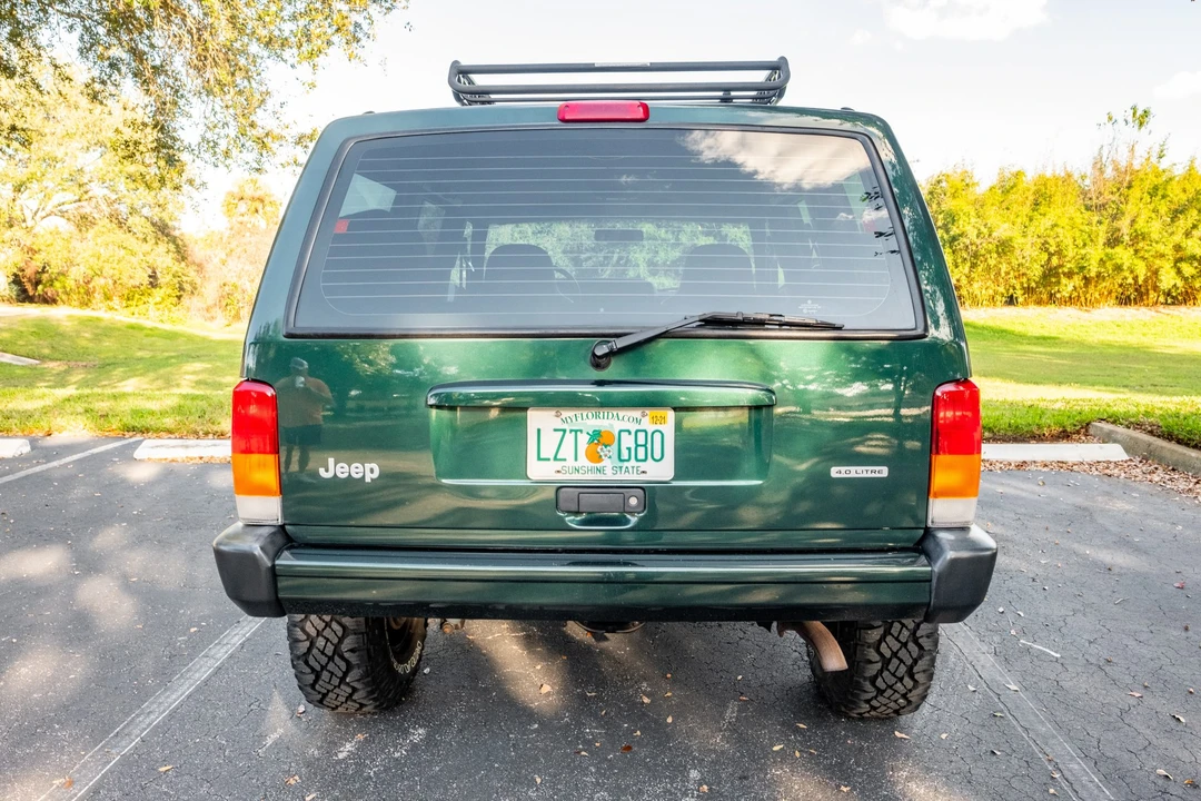 2000 Jeep XJ Cherokee - Image 6 of 31