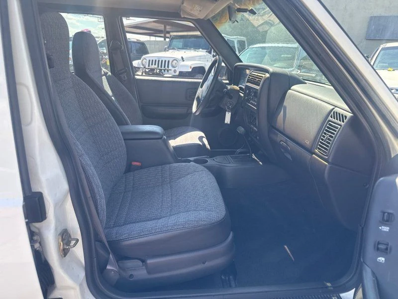 2000 Jeep XJ Cherokee - Image 19 of 21